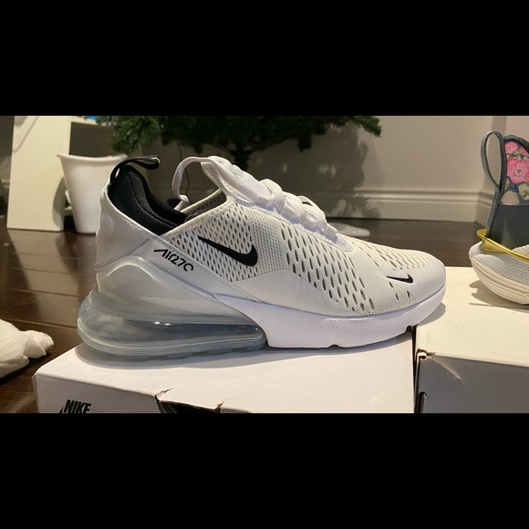 shoes - Picture 2 of 5